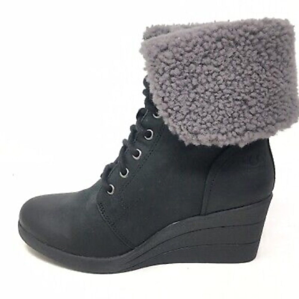 UGG Winter Wedge Boots 🥾